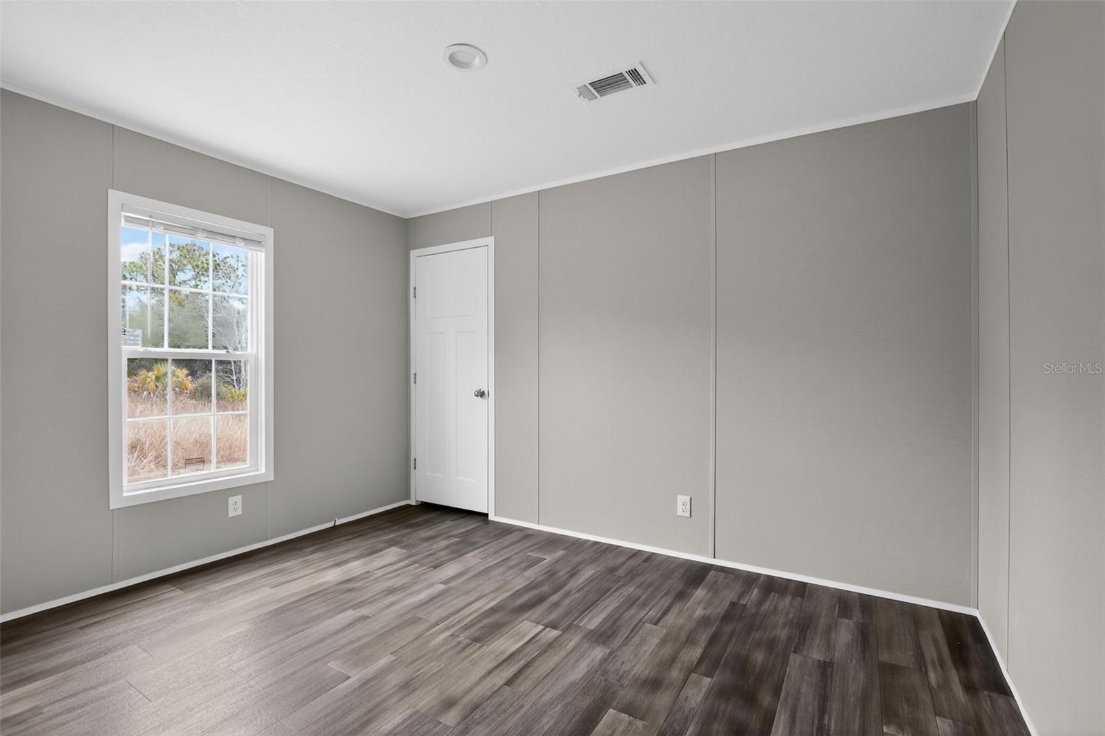 LIV ACRES UNREC SUB - Residential