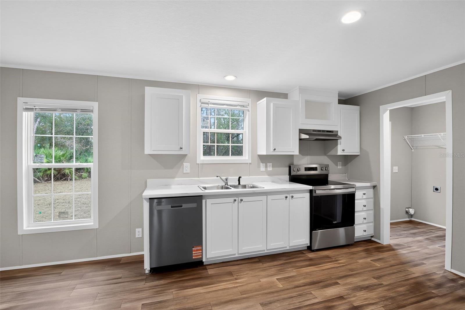 LIV ACRES UNREC SUB - Residential