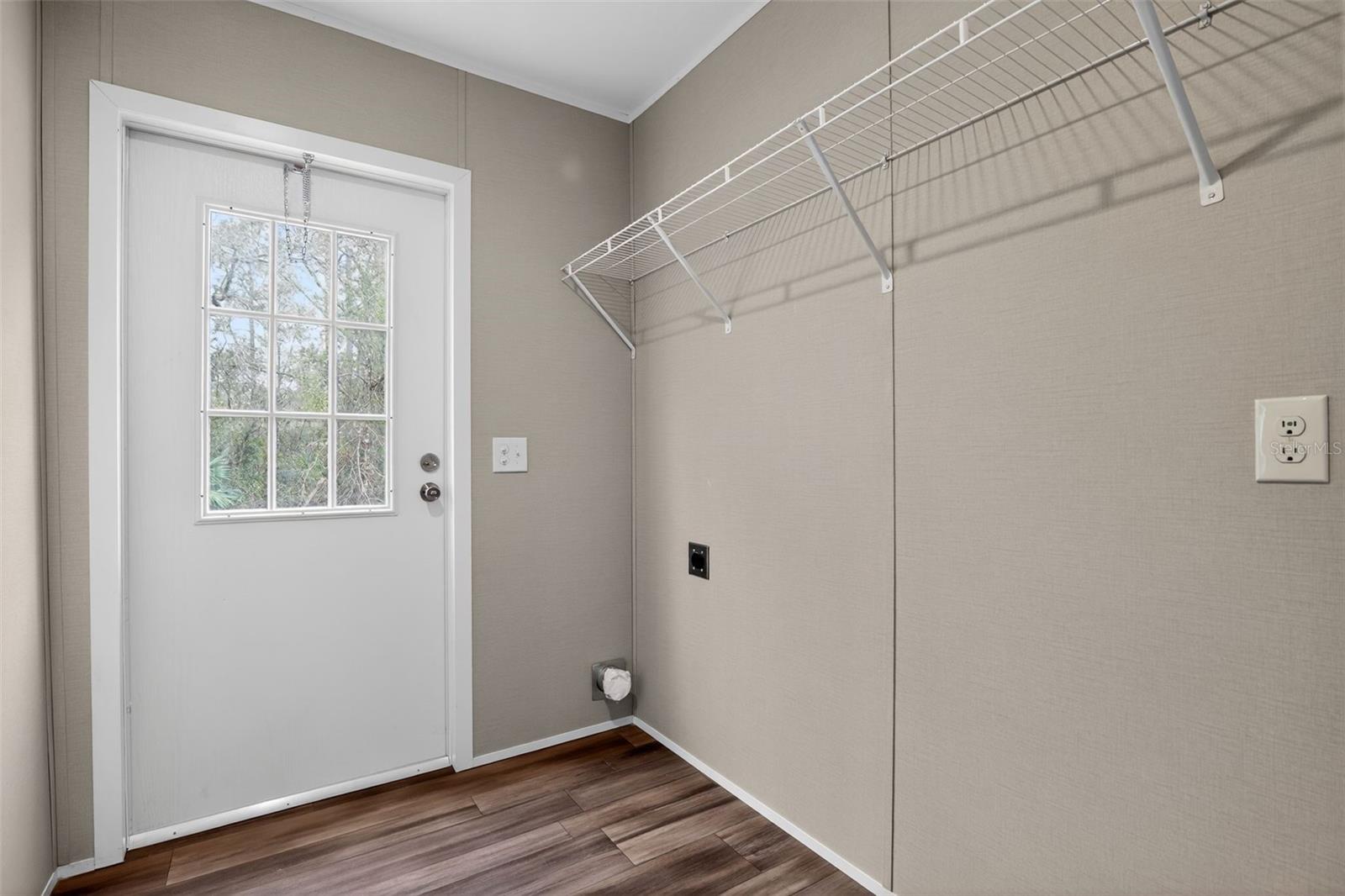 LIV ACRES UNREC SUB - Residential