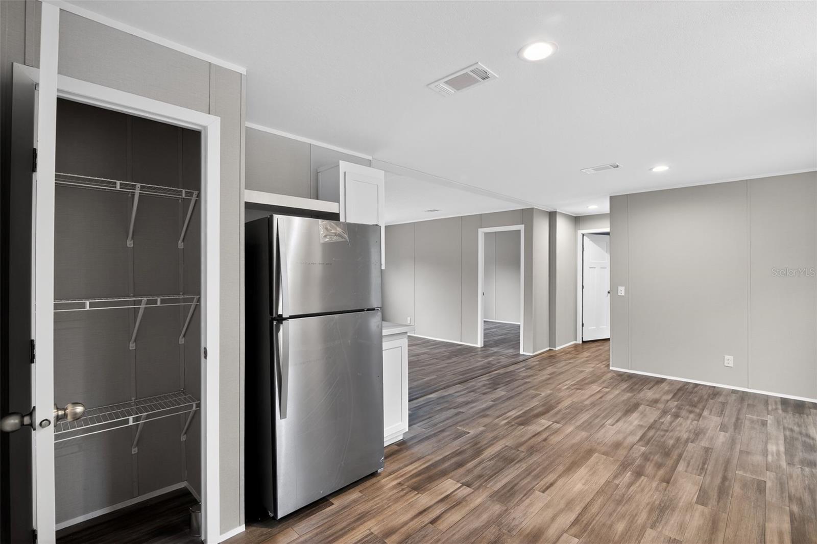 LIV ACRES UNREC SUB - Residential