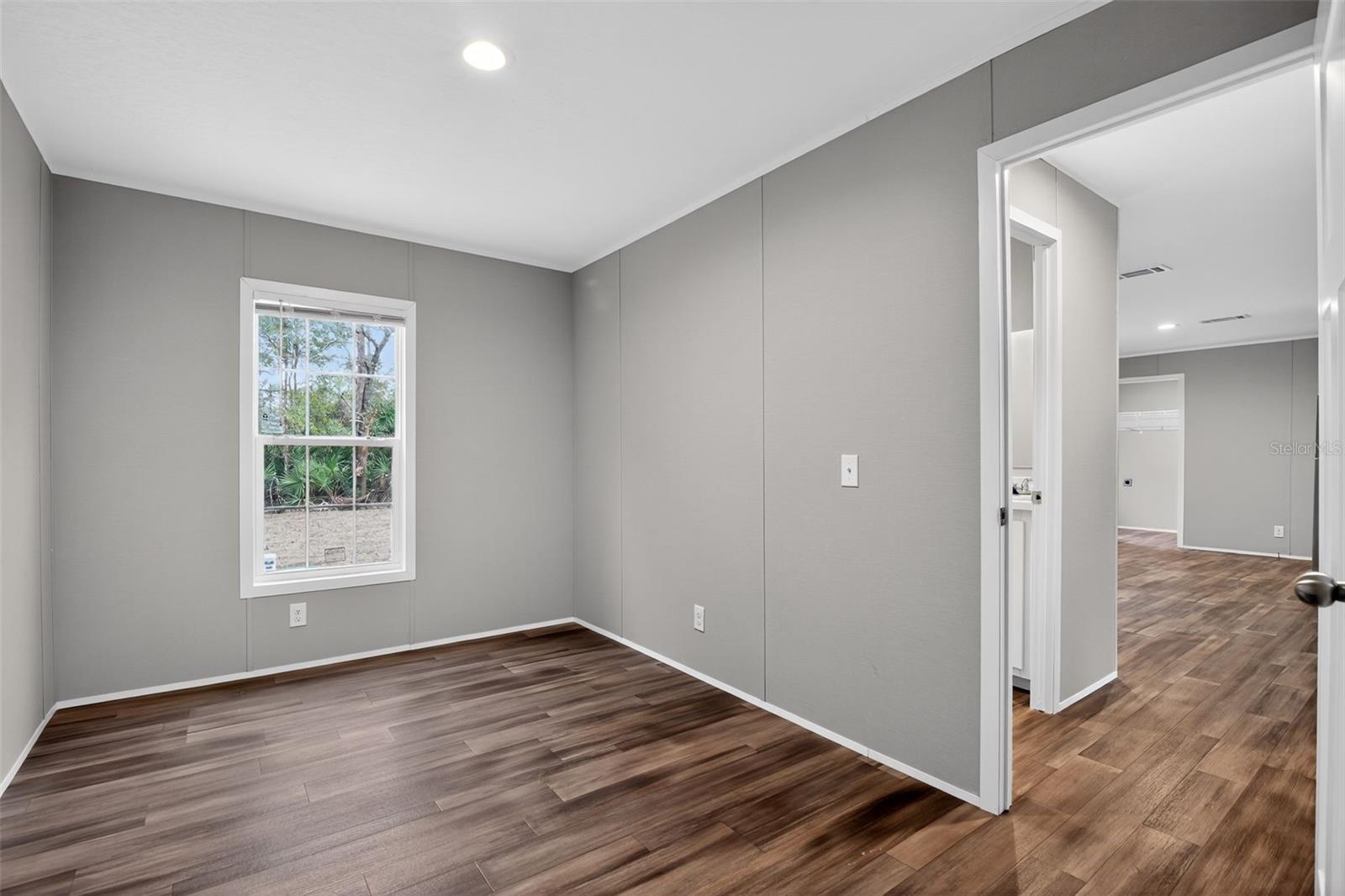 LIV ACRES UNREC SUB - Residential