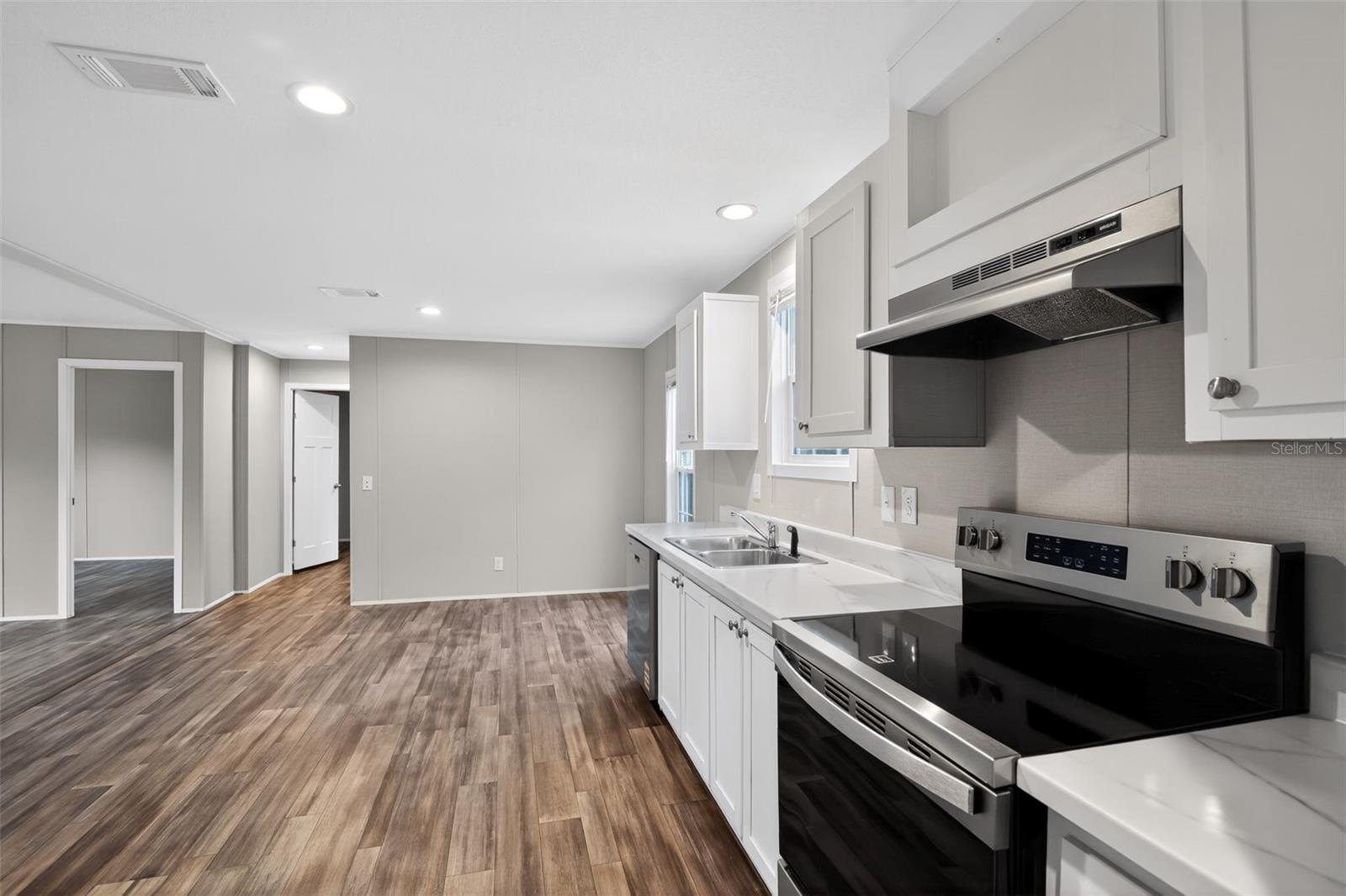 LIV ACRES UNREC SUB - Residential