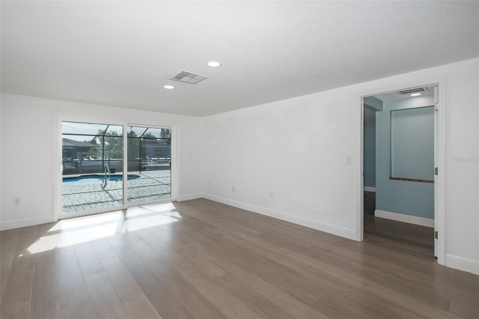 WEST PORT SUB - Residential