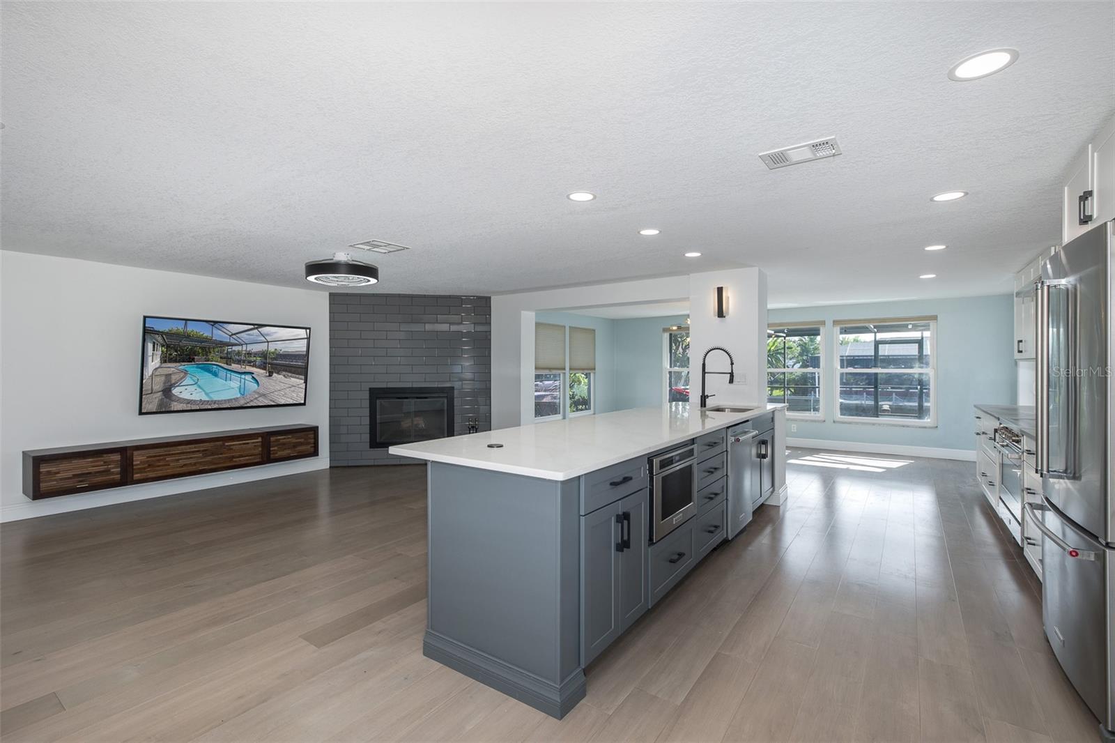 WEST PORT SUB - Residential