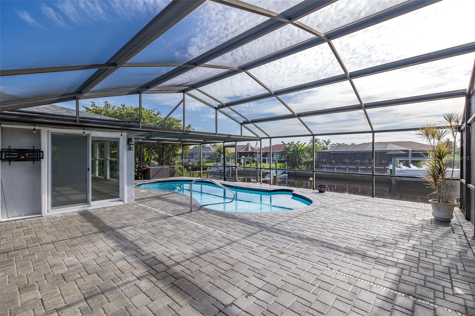 WEST PORT SUB - Residential