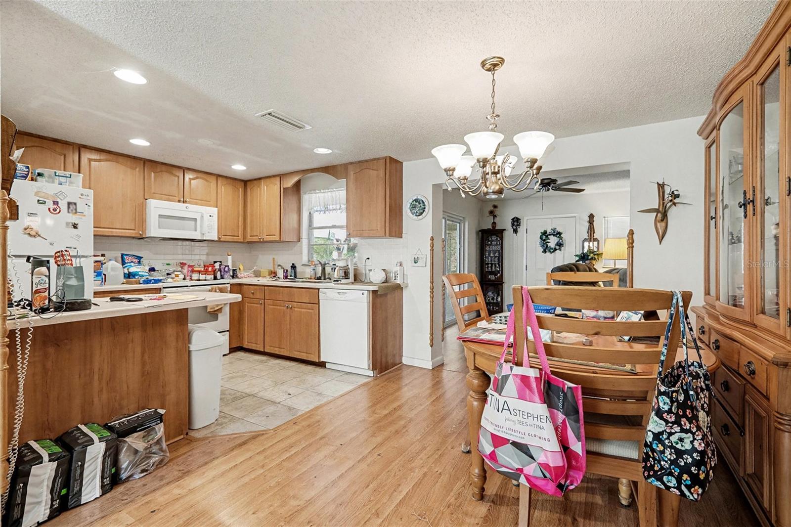 DE SOTO LAKES - Residential