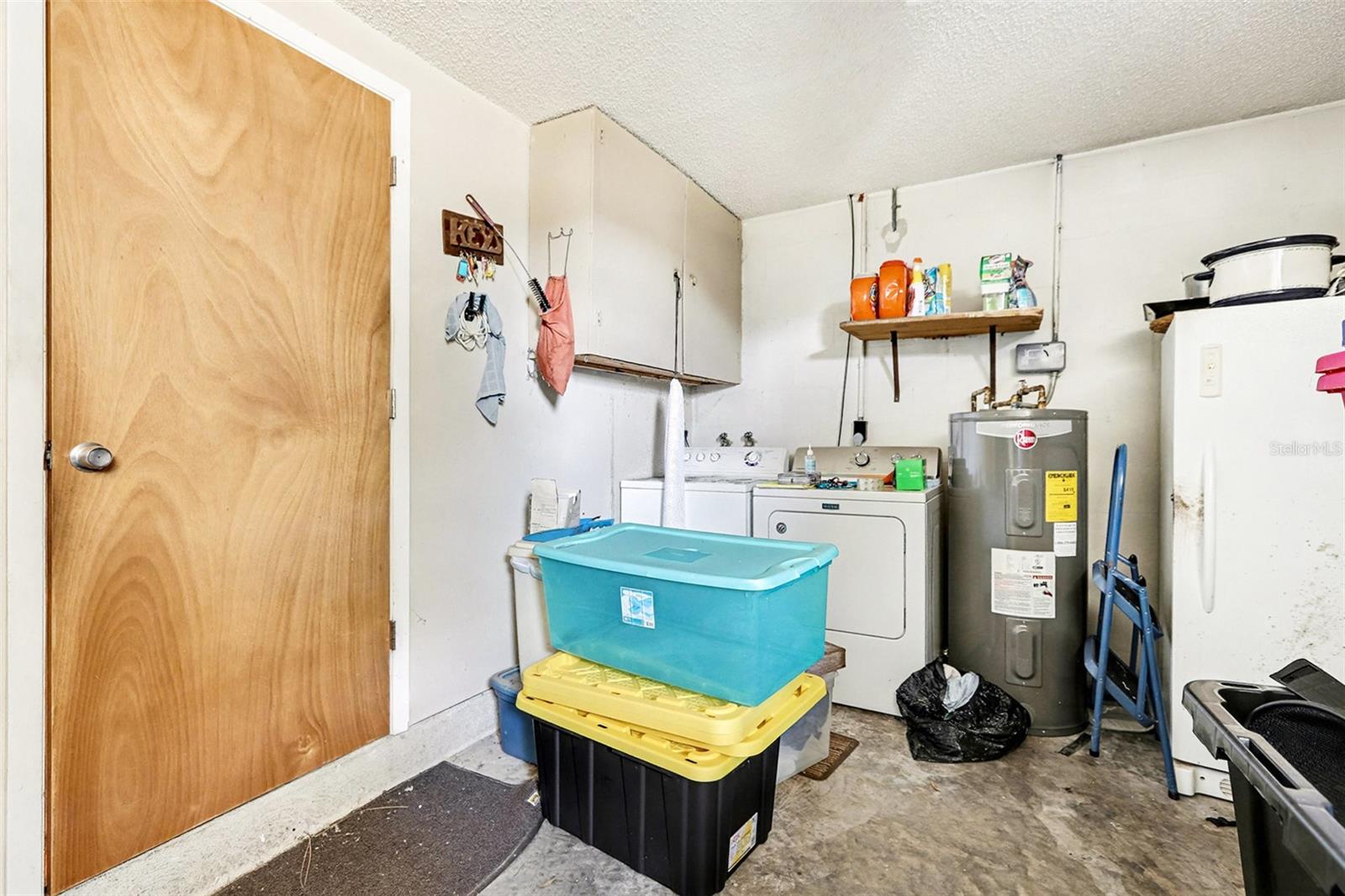 DE SOTO LAKES - Residential