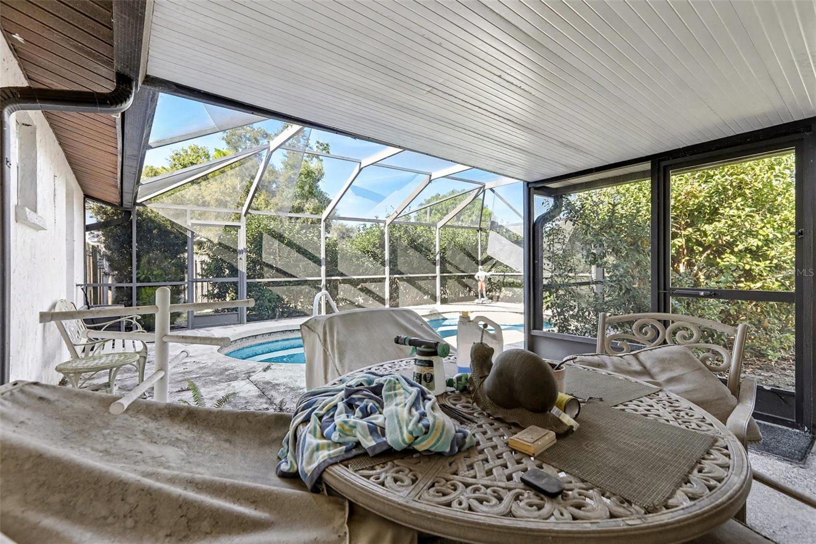 DE SOTO LAKES - Residential