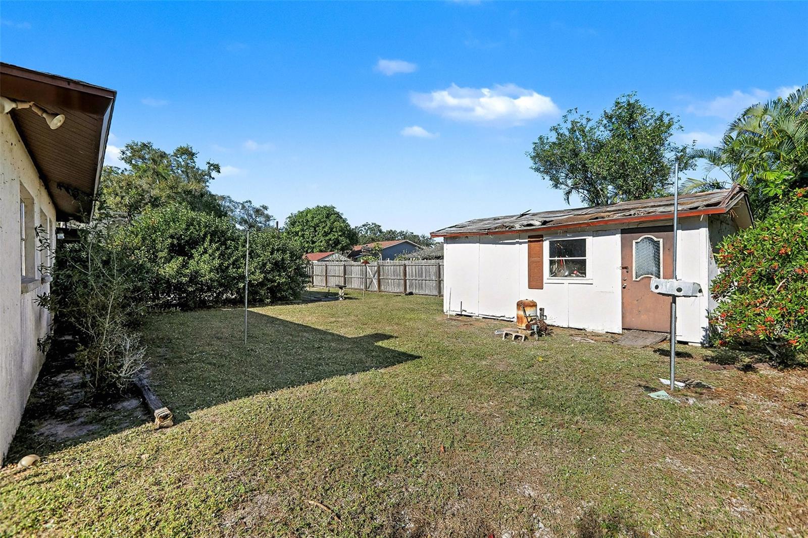 DE SOTO LAKES - Residential