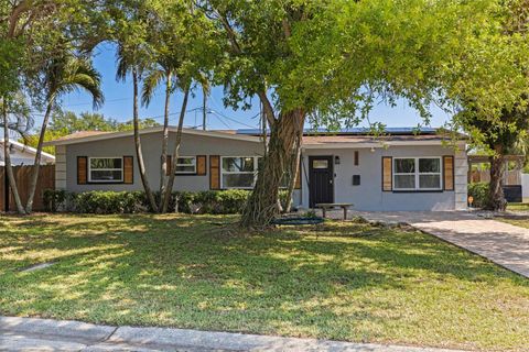 Photo of 280 38th Avenue SE, St Petersburg, FL 33705 (MLS # TB8489406)