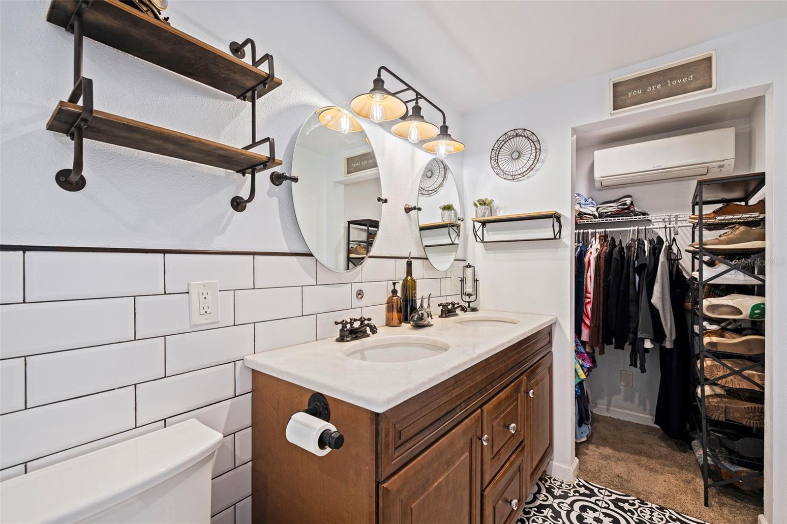 LEWIS ISLAND SEC 1 - Residential