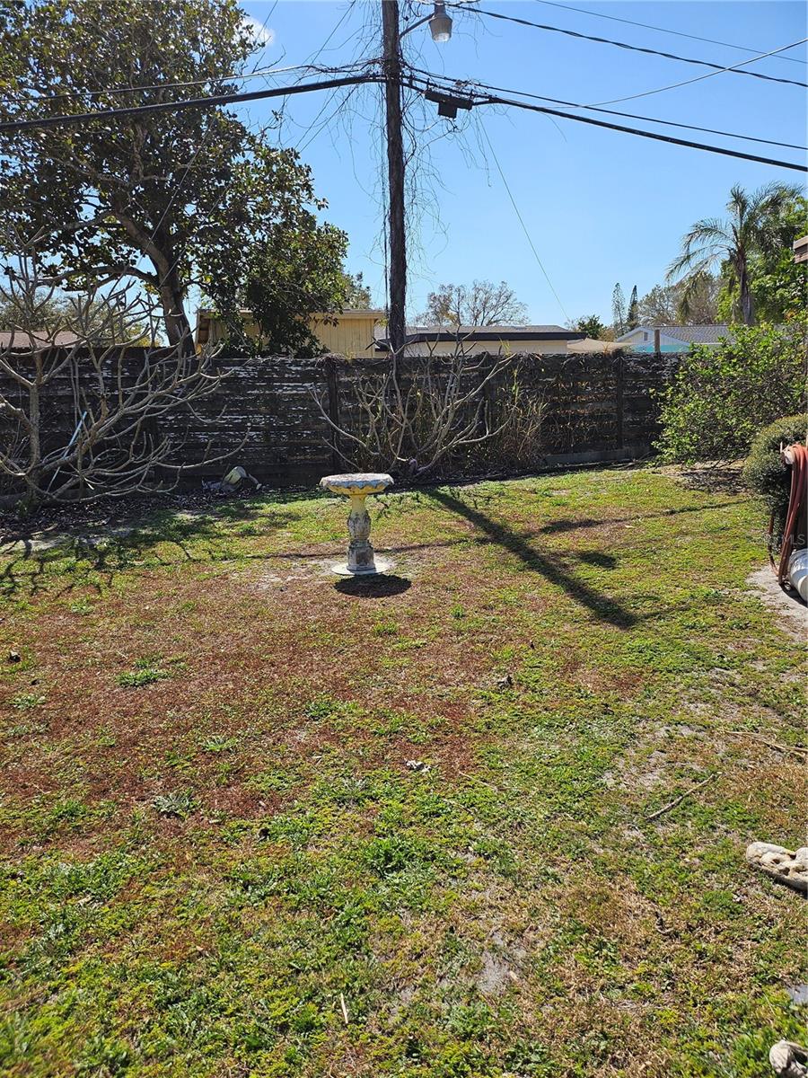 5198 ISLAND DATE STREET, SARASOTA, FL, 34232 4 5198 ISLAND DATE STREET