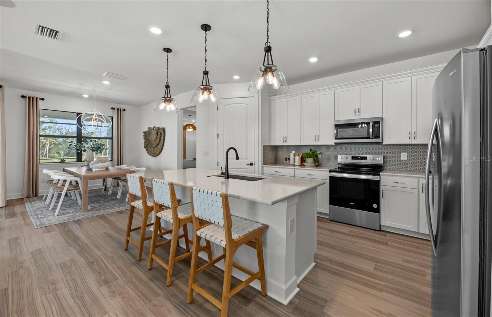 LAKESPUR WELLEN PARK PHASE 3 - Residential