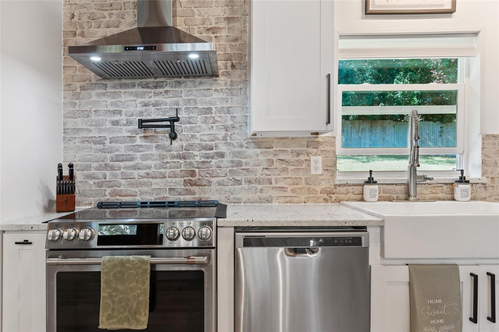 MOUNT DORA PINECREST - Residential