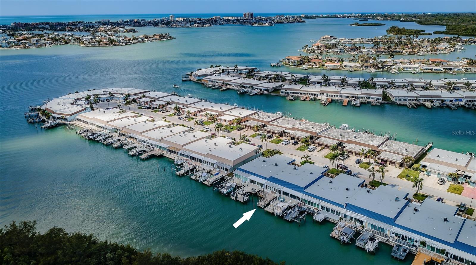 BOCA CIEGA POINT EAST - Residential