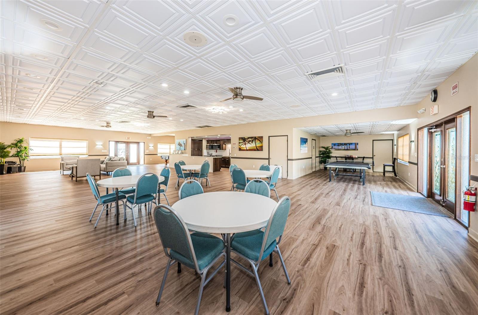 BOCA CIEGA POINT EAST - Residential