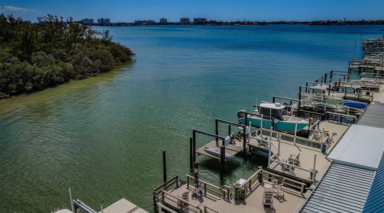 BOCA CIEGA POINT EAST - Residential