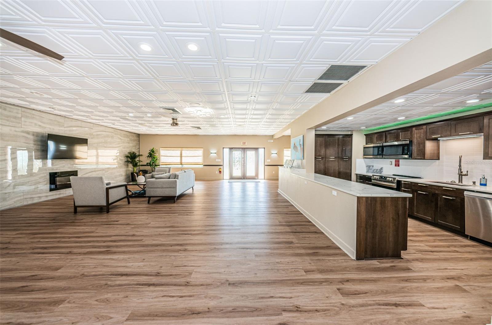 BOCA CIEGA POINT EAST - Residential