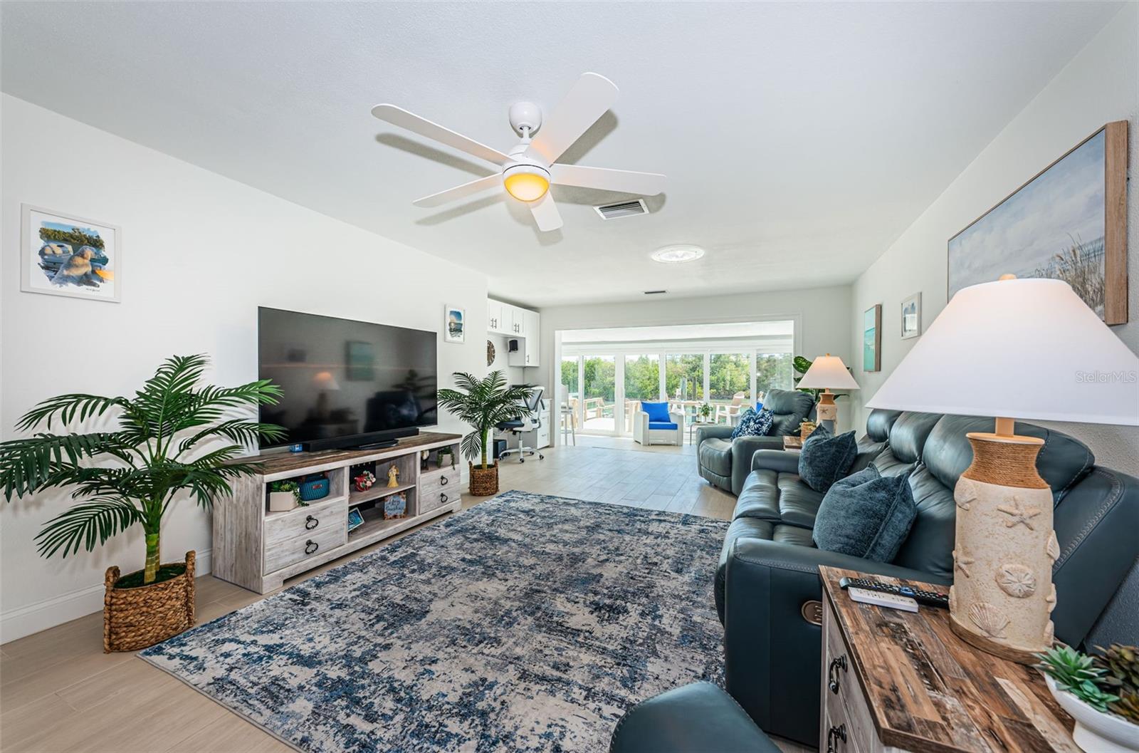 BOCA CIEGA POINT EAST - Residential