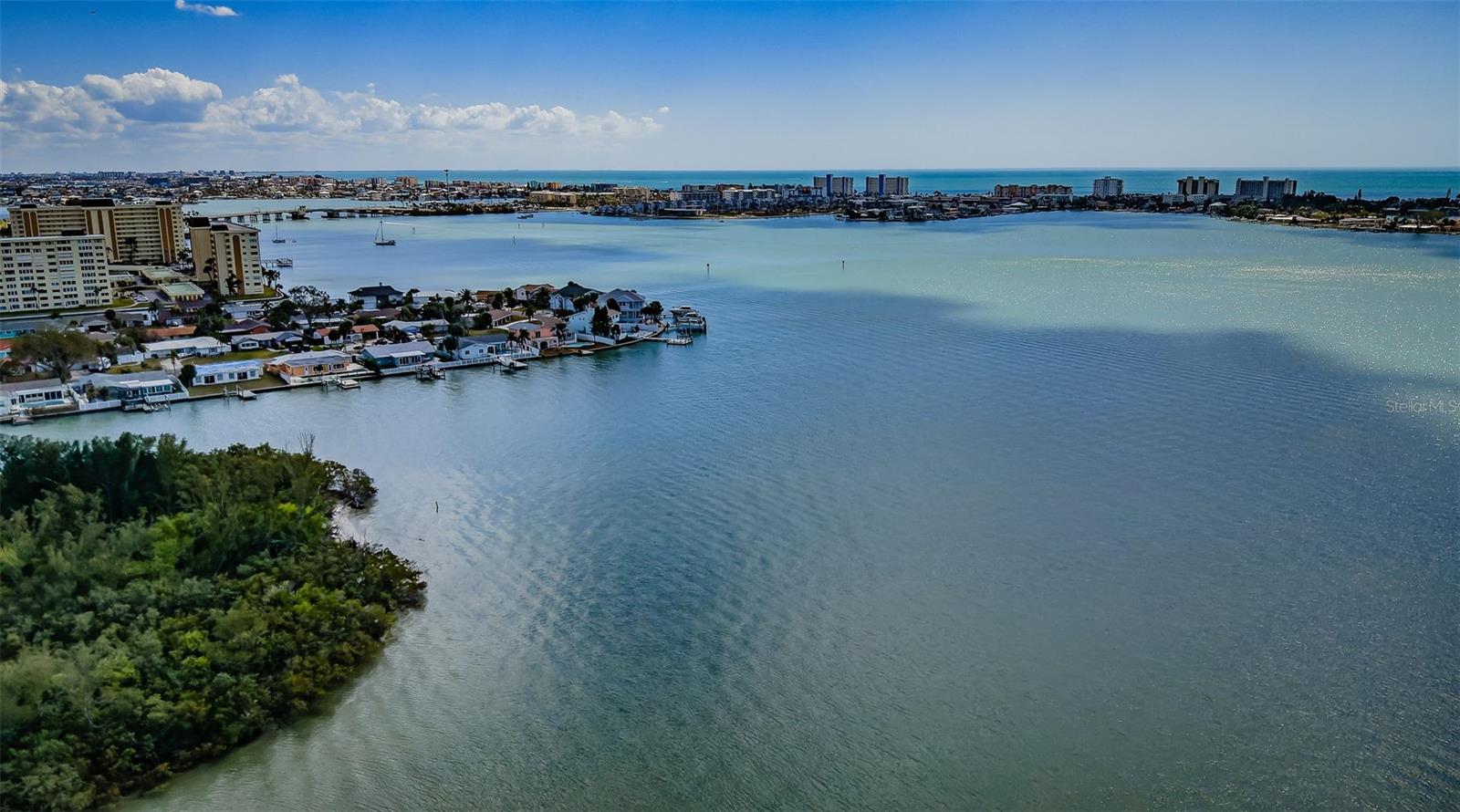 BOCA CIEGA POINT EAST - Residential