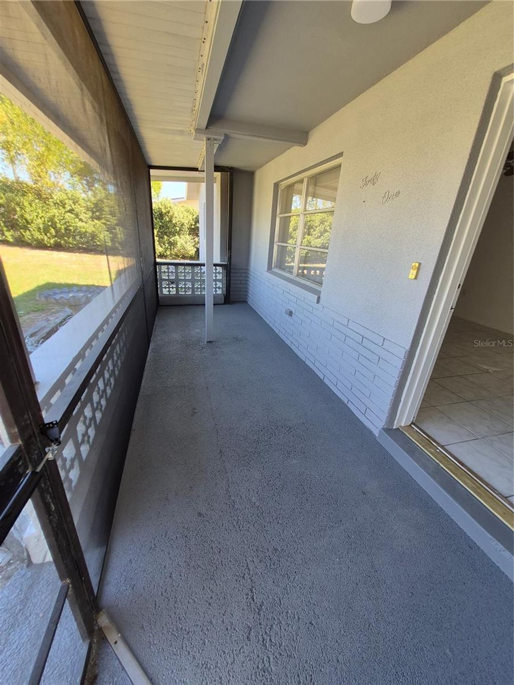 Photo of 41 S Lincoln Avenue, Beverly Hills, FL 34465 (MLS # OM721301)