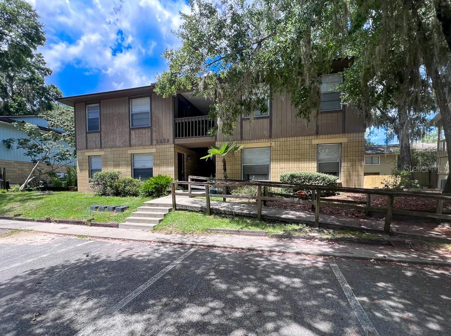 Move-in ready 2BR/1BA available mid-August! This unit boasts nearly 900 square feet and features vinyl plank flooring throughout, spacious living room, kitchen with fridge, range, cabinetry, & dining area. Laundry closet with washer/dryer. The unit also features two spacious bedrooms and a bath. The complex features a community pool. It is conveniently located near bus lines, Butler Plaza, and other shopping/dining. Rent includes lawn care. Call our office today to schedule a showing!
$60.00 Non-Refundable Application Fee (per adult over the age of 18)
$60.00 Non-Refundable Guarantor Fee (if Applicable)
$250.00 Leasing Fee (Due at Time of Lease Signing)
$1,20.00 Security Deposit (Due at Time of Lease Signing)
$250.00 per pet, per year, non-refundable for pets less than 30 lbs
$300.00 per pet, per year, non-refundable for pets over 30 lbs
$25.00 per month pet rent