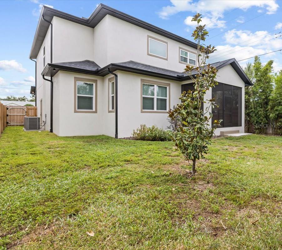 RIVERCREST - Residential