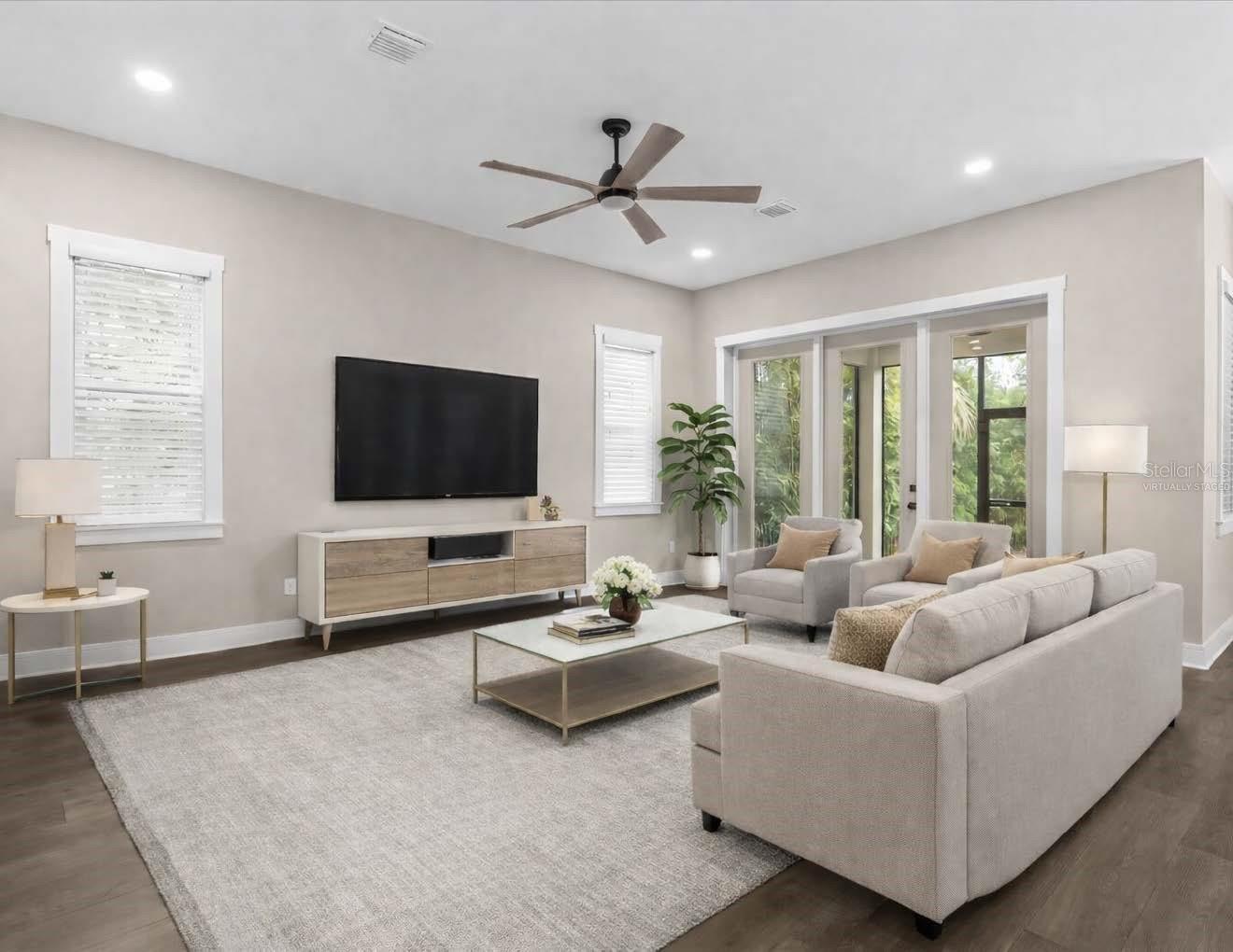 RIVERCREST - Residential