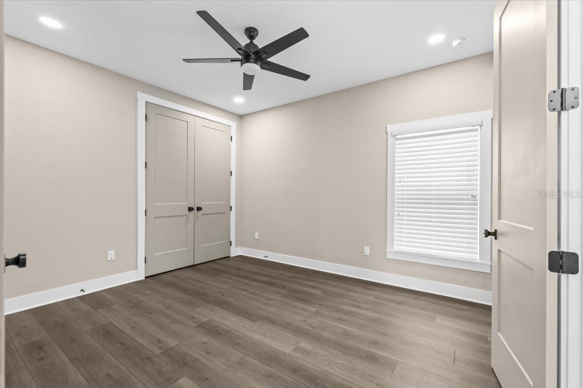 RIVERCREST - Residential