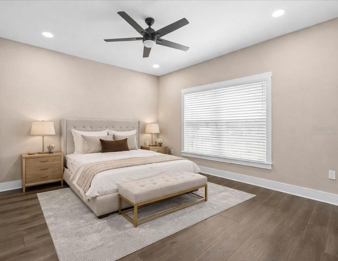 RIVERCREST - Residential