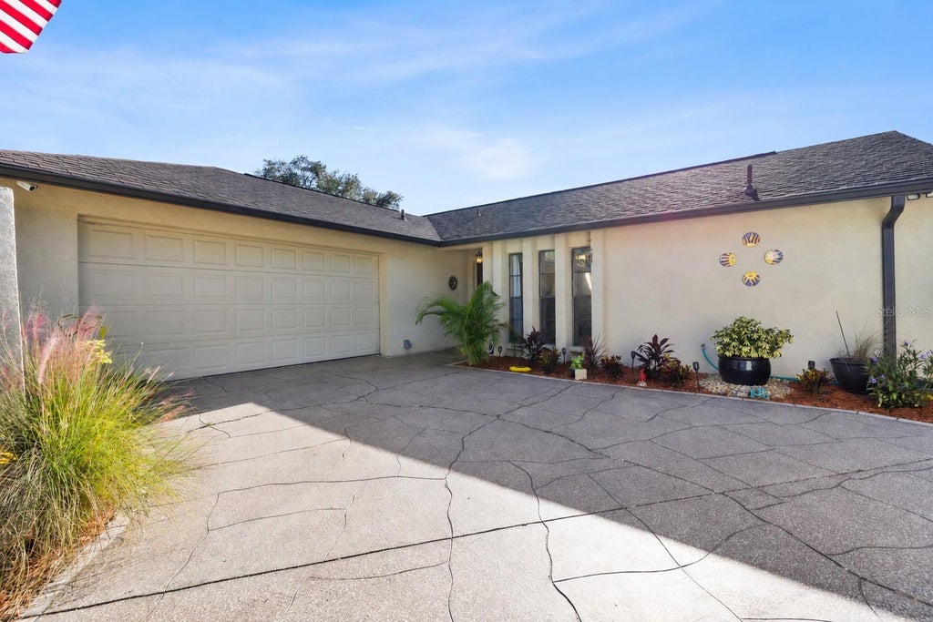 Photo of 16124 Ravendale Drive, Tampa, FL 33618 (MLS # TB8561626)