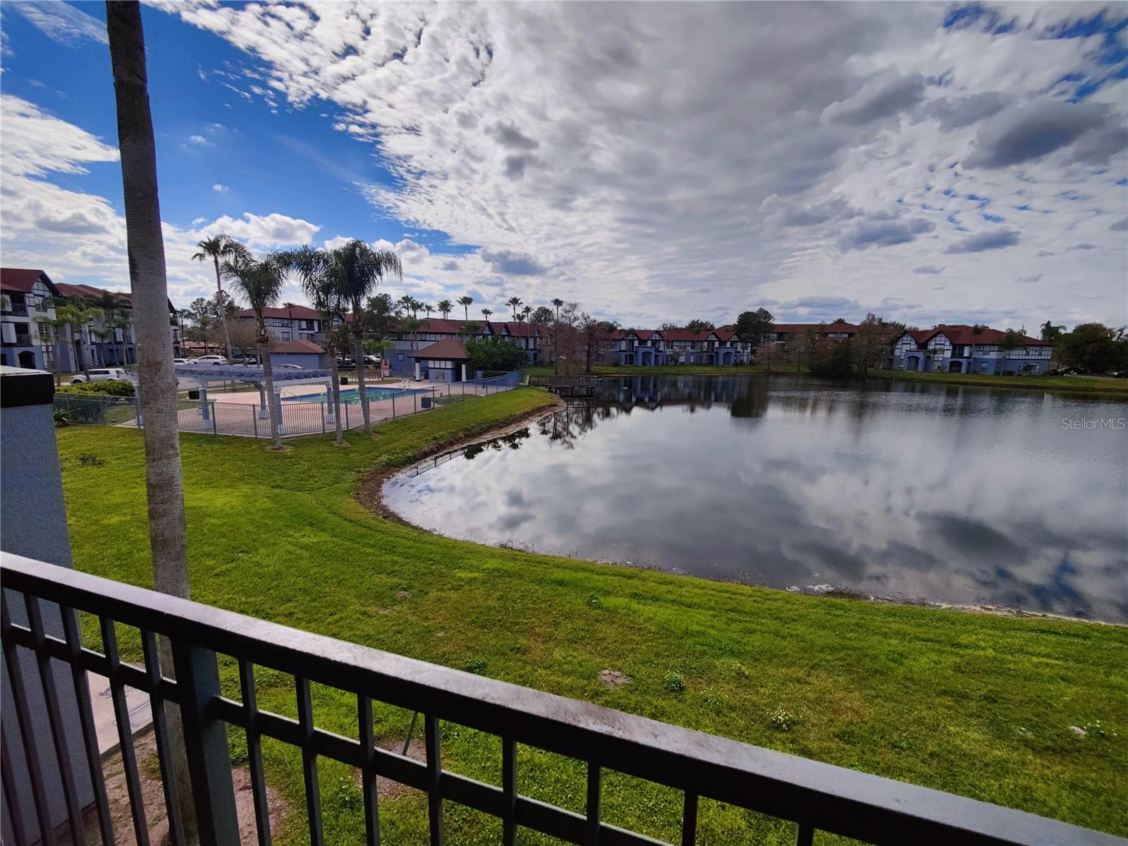 GREENS CONDO - Residential