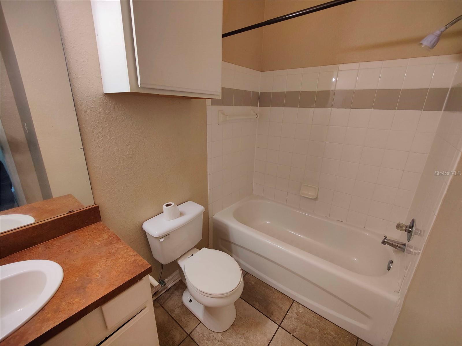 GREENS CONDO - Residential