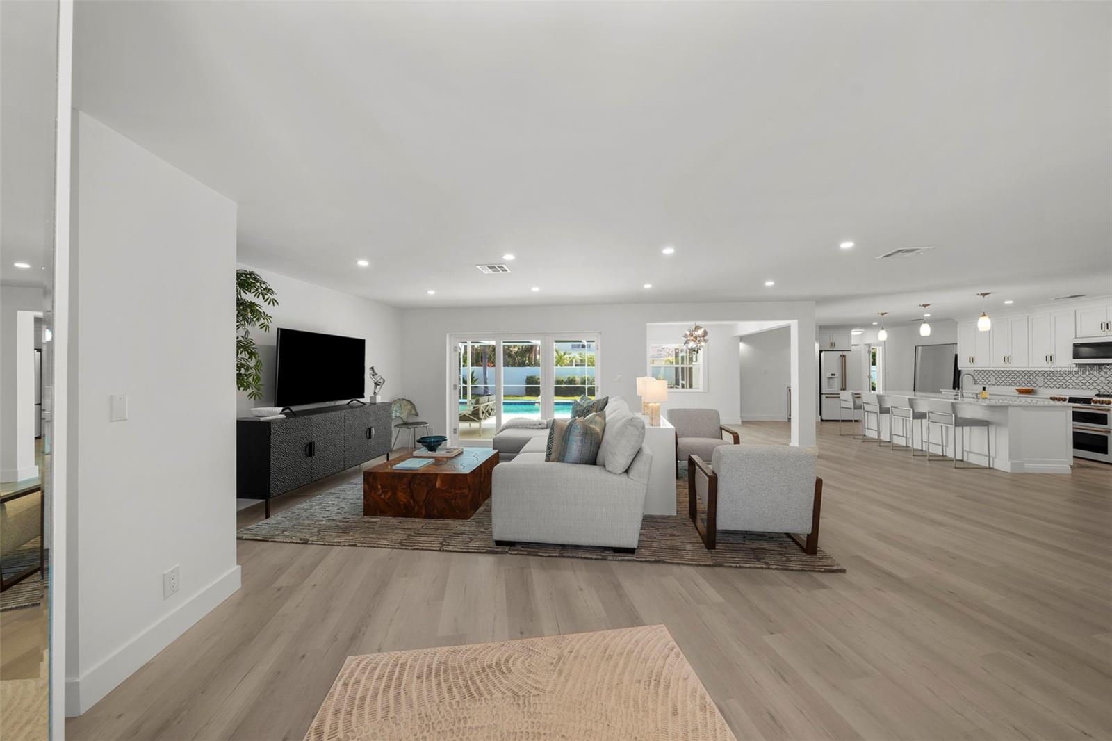 BAYWAY ISLES - Residential