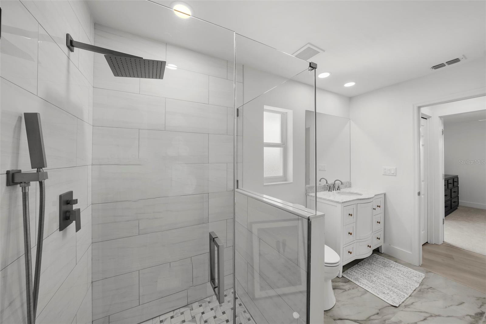 BAYWAY ISLES - Residential