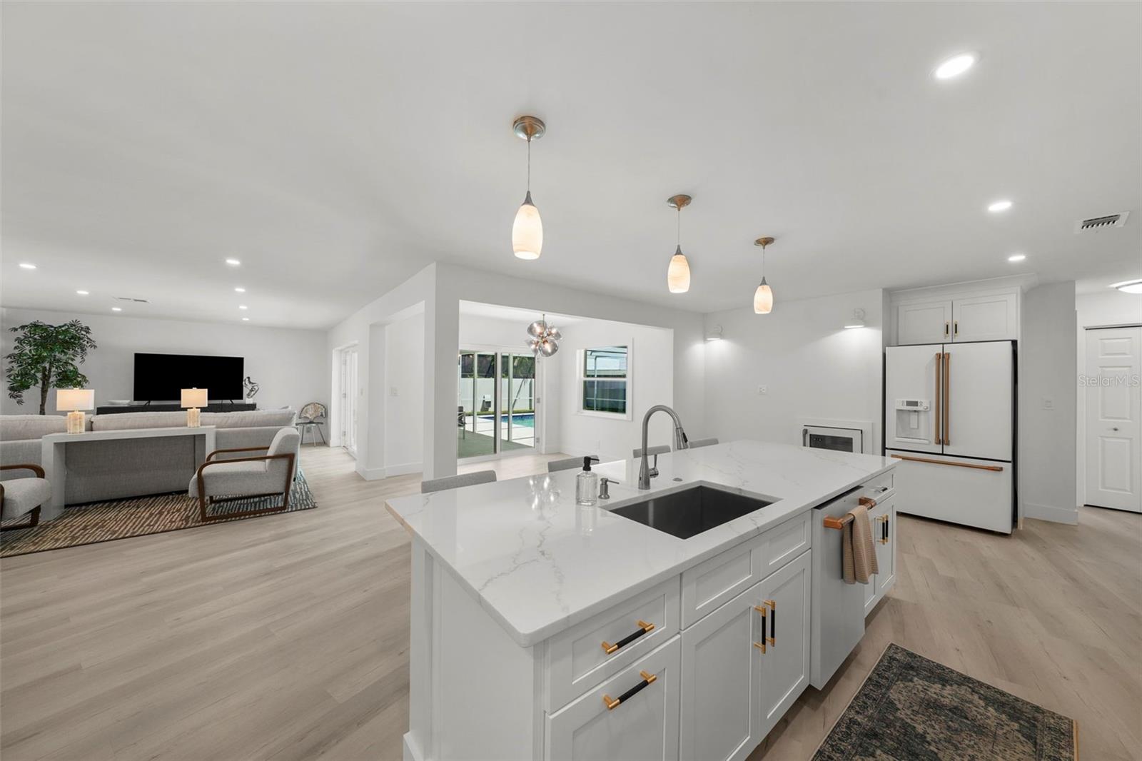 BAYWAY ISLES - Residential