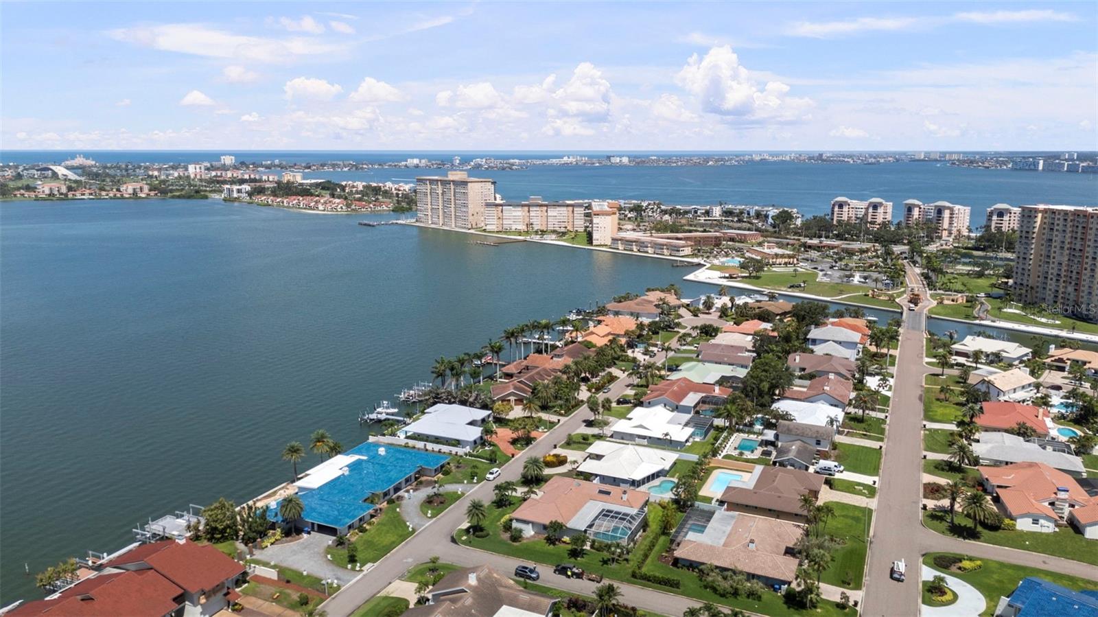 BAYWAY ISLES - Residential