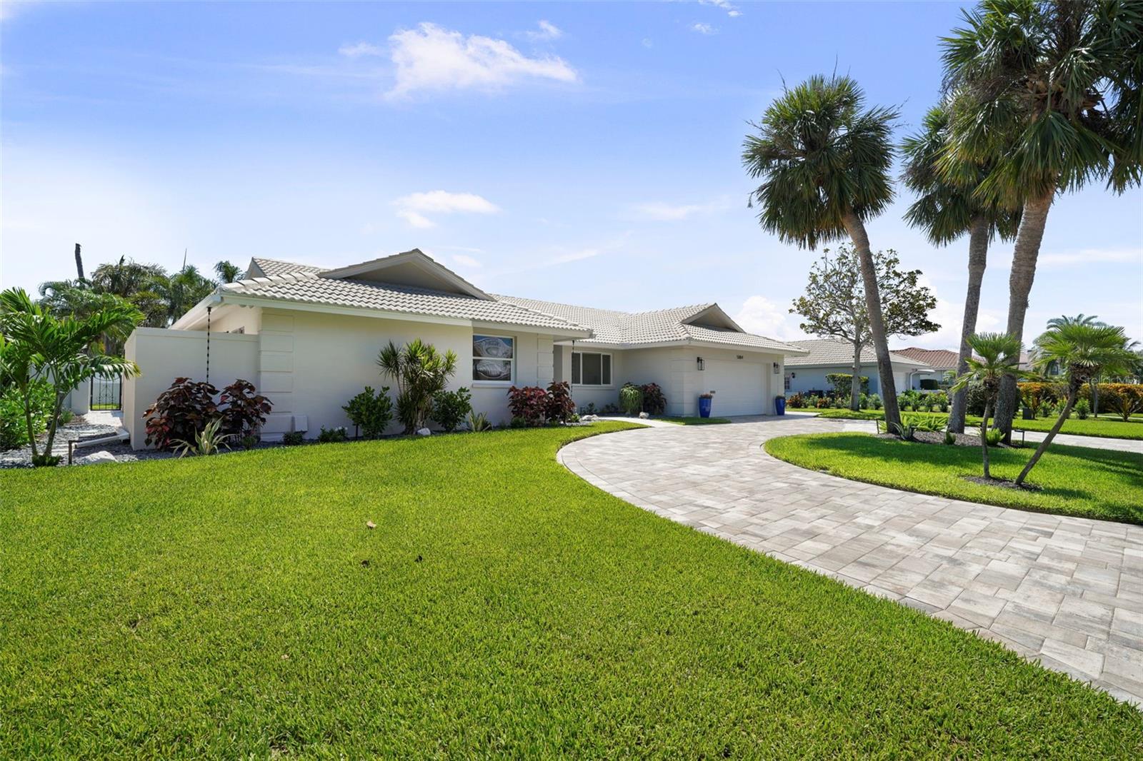 BAYWAY ISLES - Residential