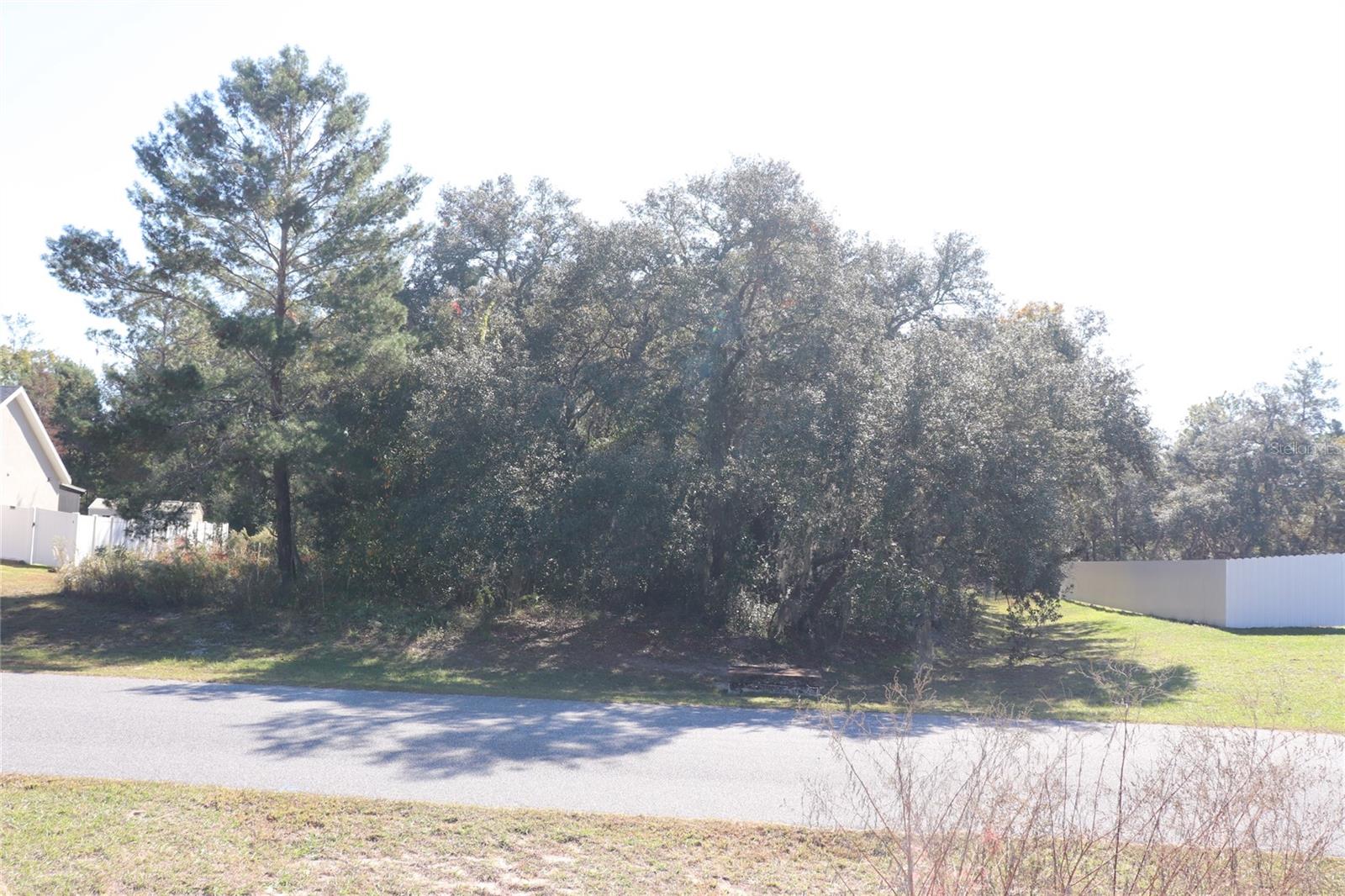 MARION OAKS UN 05 - Land