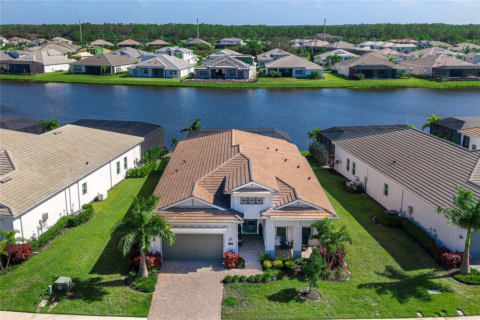 7979 REDONDA LOOP