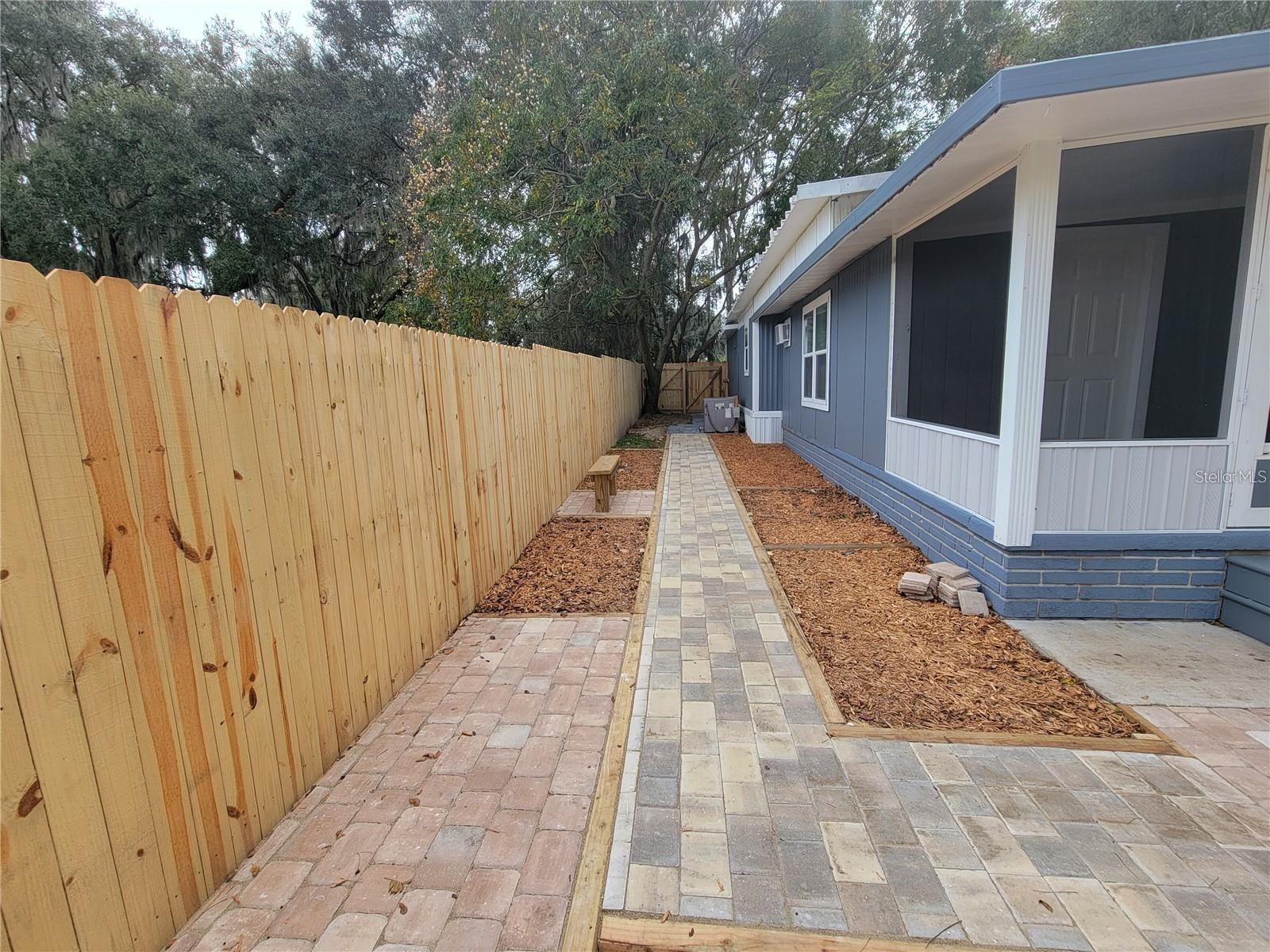 JOHNSON WALLACE E JR - Residential