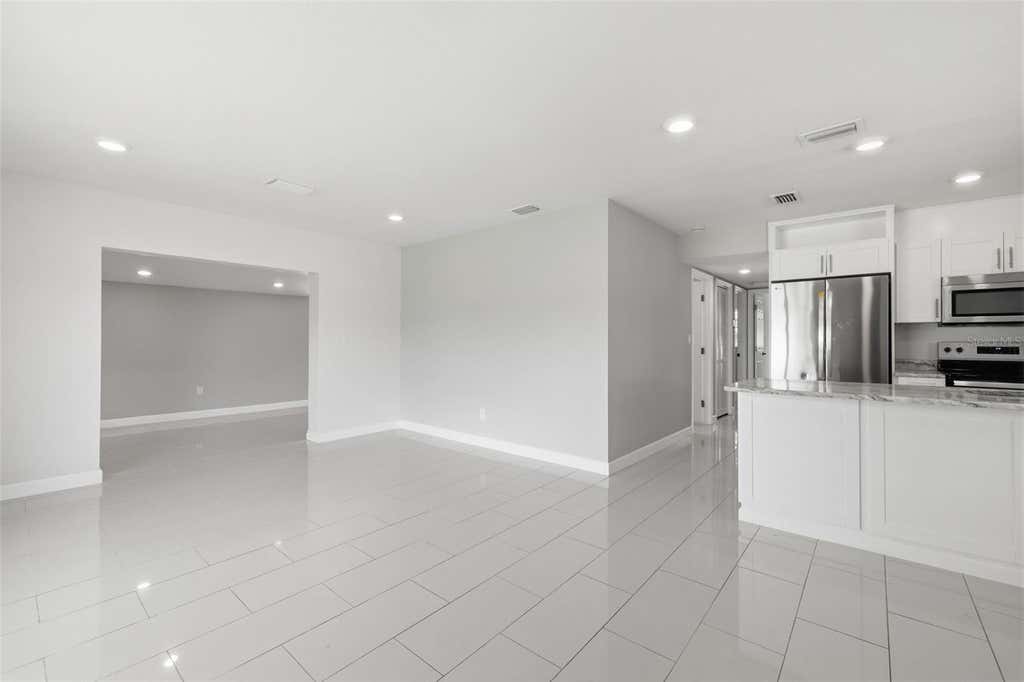 Photo of 7806 Tanglewood Lane, Tampa, FL 33615 (MLS # TB8543001)