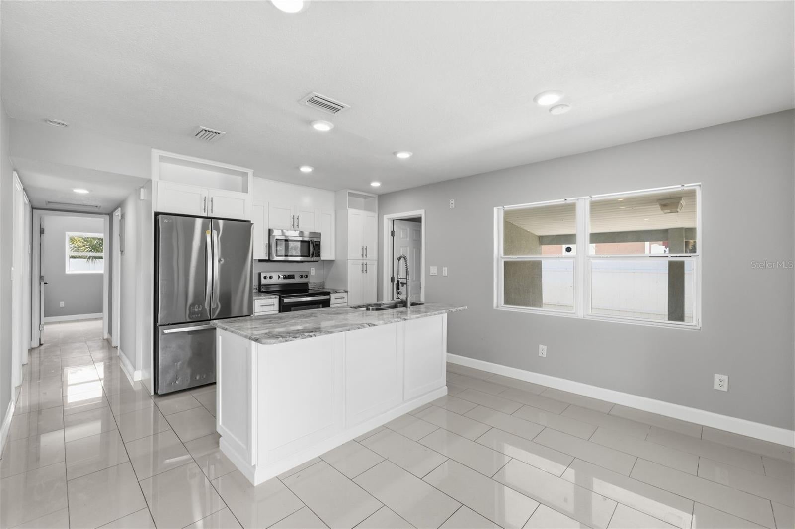 7806 TANGLEWOOD LANE