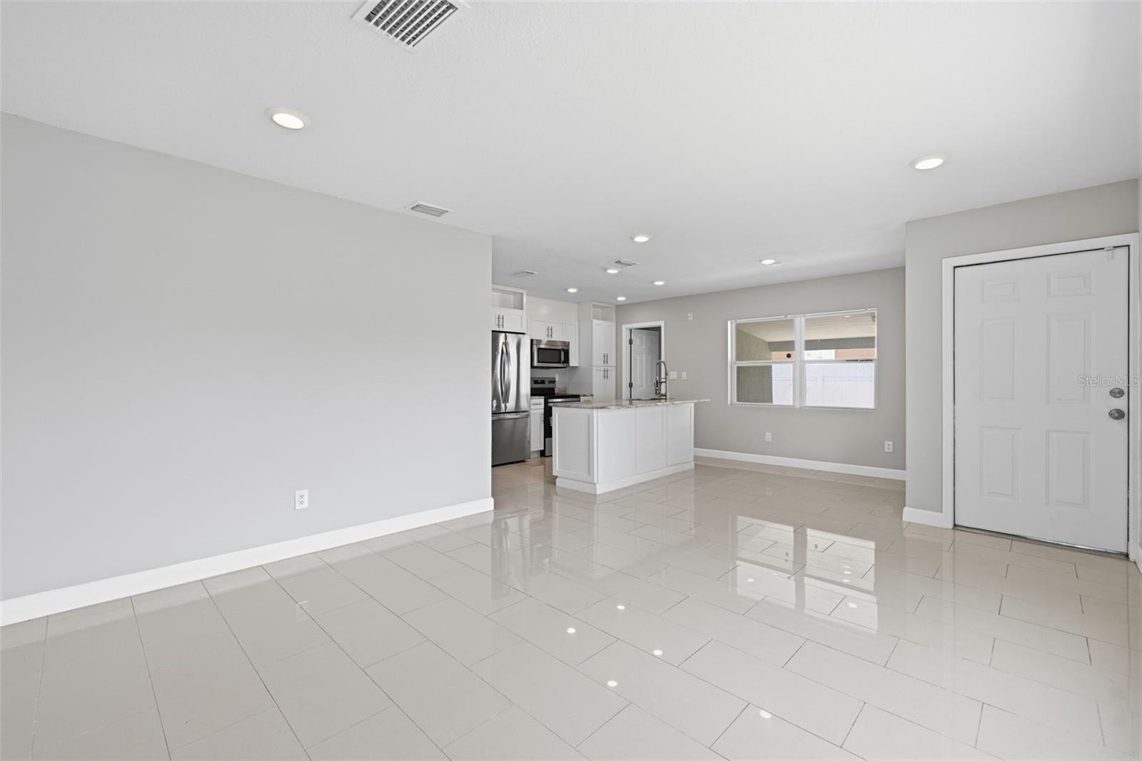 7806 TANGLEWOOD LANE