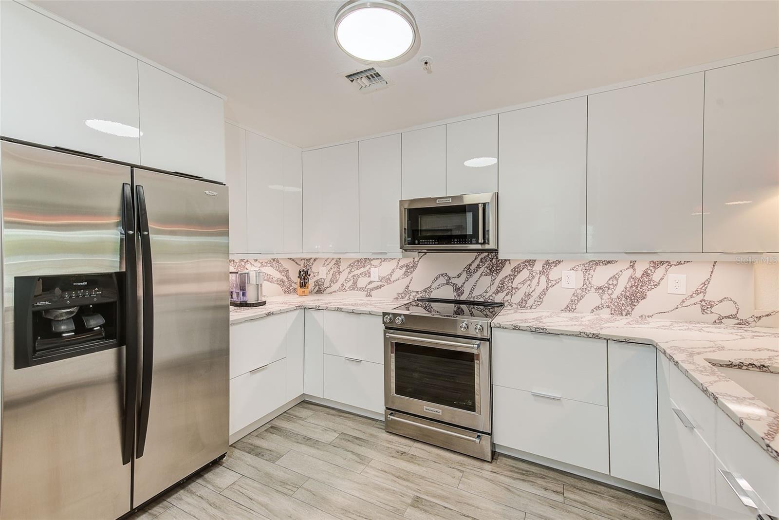 BAYSIDE OAKS - Residential Lease