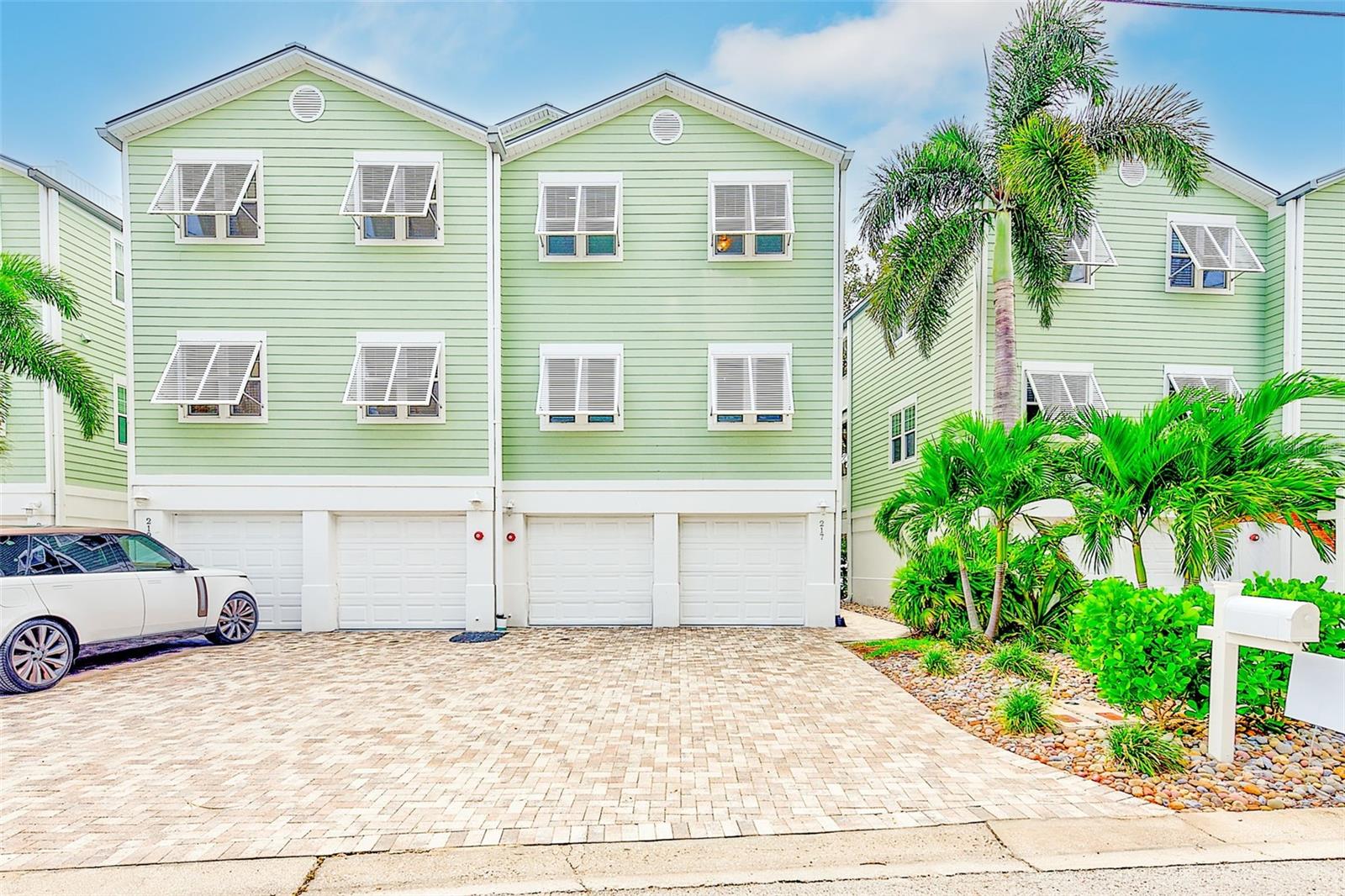 BAYSIDE OAKS - Residential Lease