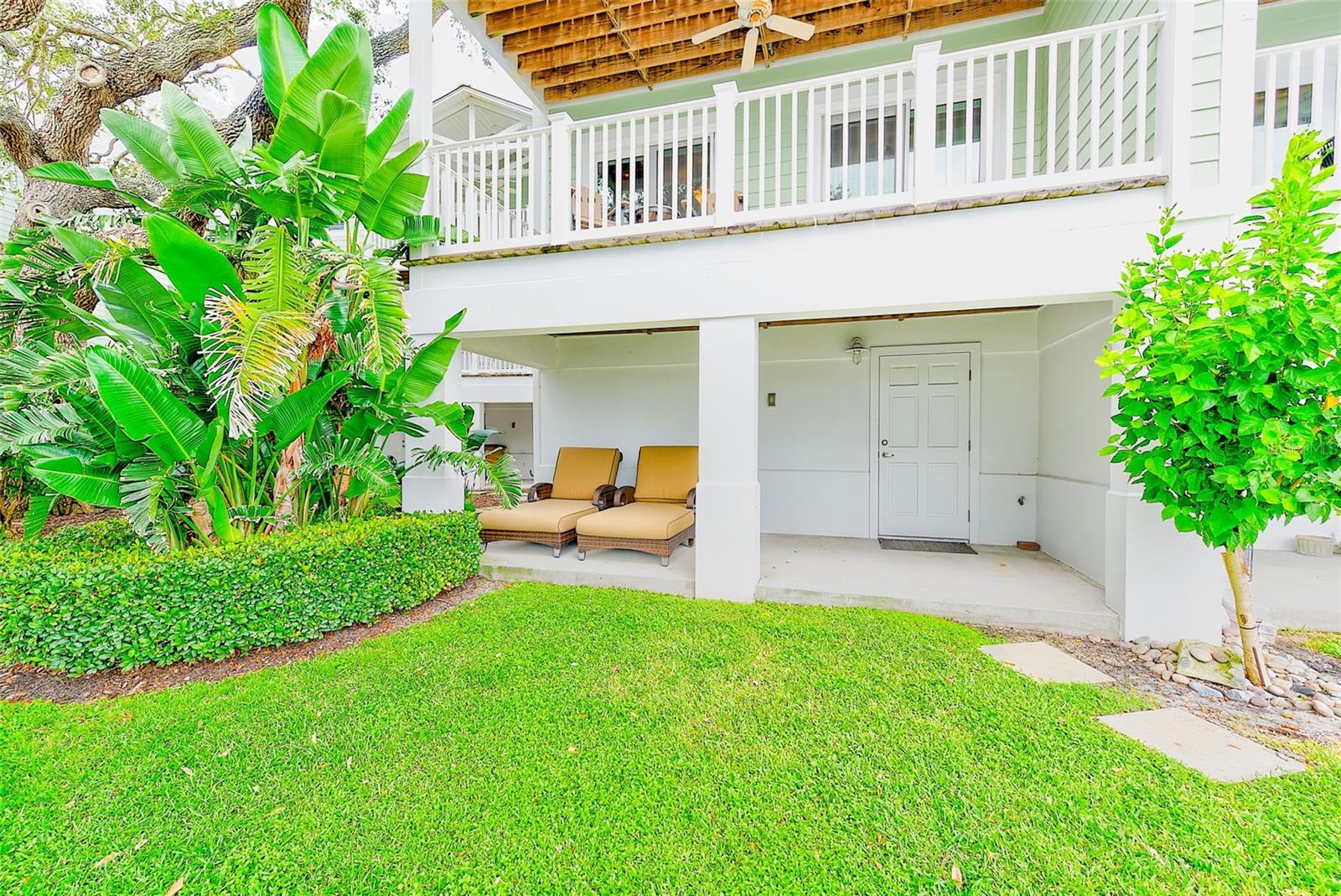 BAYSIDE OAKS - Residential Lease