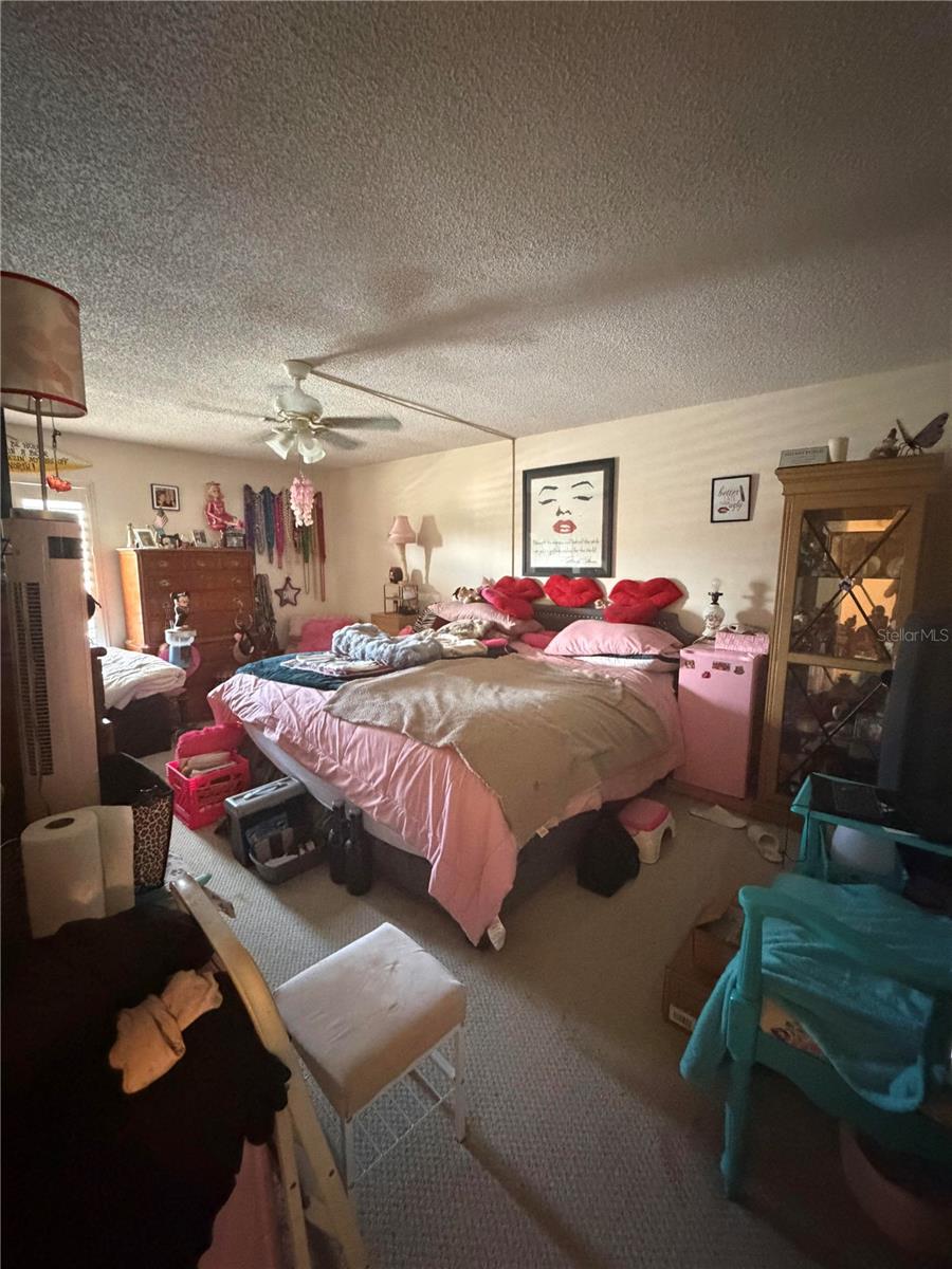 PENTHOUSE GREENS - Residential