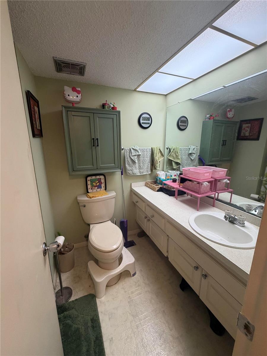 PENTHOUSE GREENS - Residential