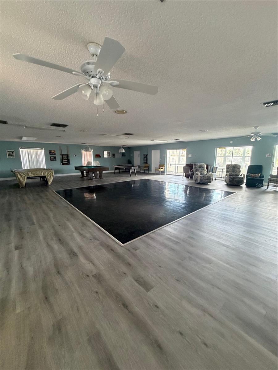 PENTHOUSE GREENS - Residential